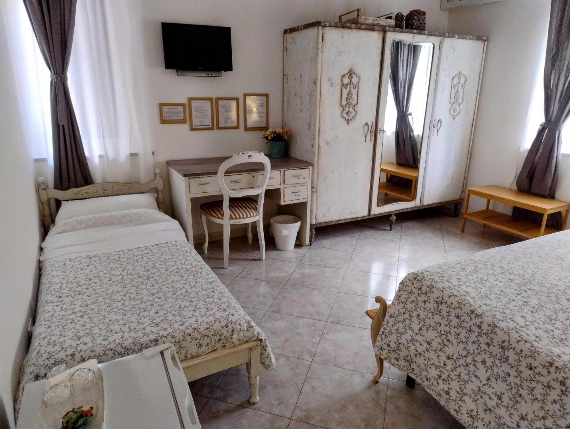 Grotta Dei Puntali B&B Carini Room photo